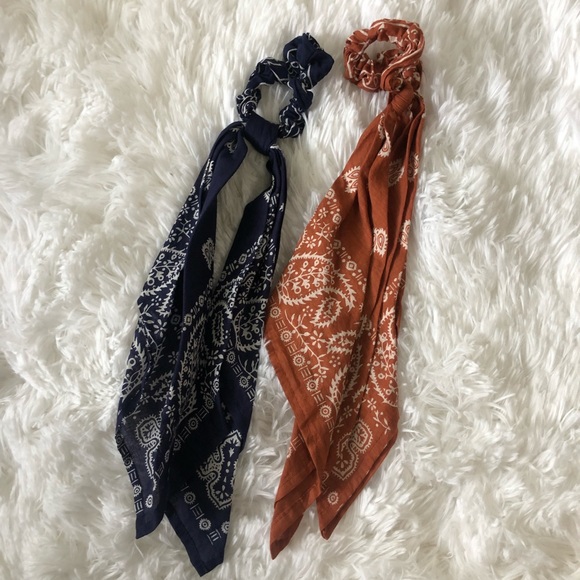 Altar'd State Accessories - Alter’d State- Hair scrunchy Bundle